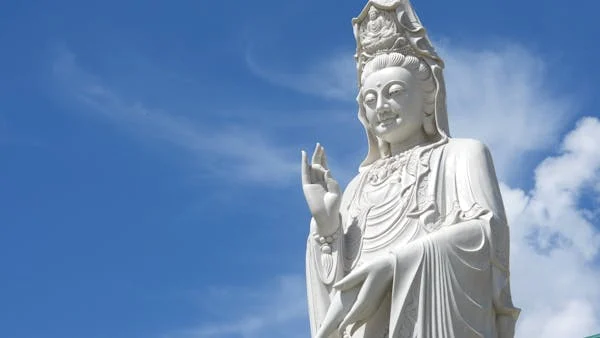 រូបសំណាកព្រះពុទ្ធក្វាន់យិន