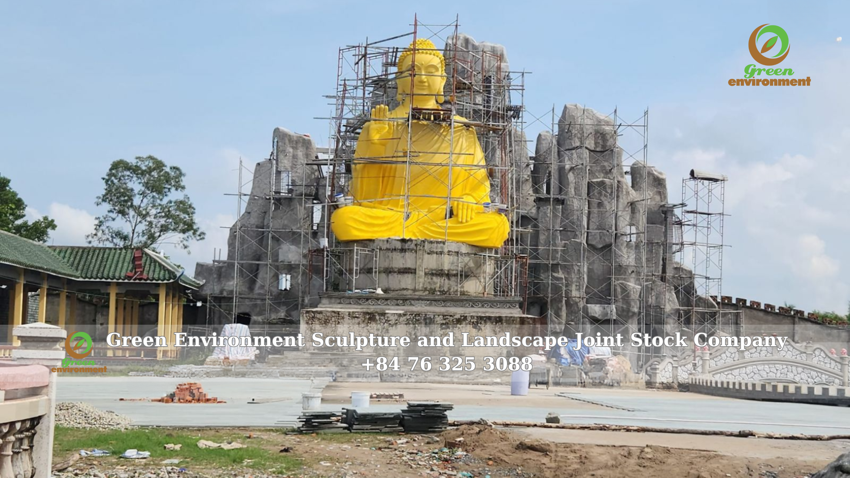 STATUE OF BUDDHA SAKYAMUNI AT LA HAN PAGODA