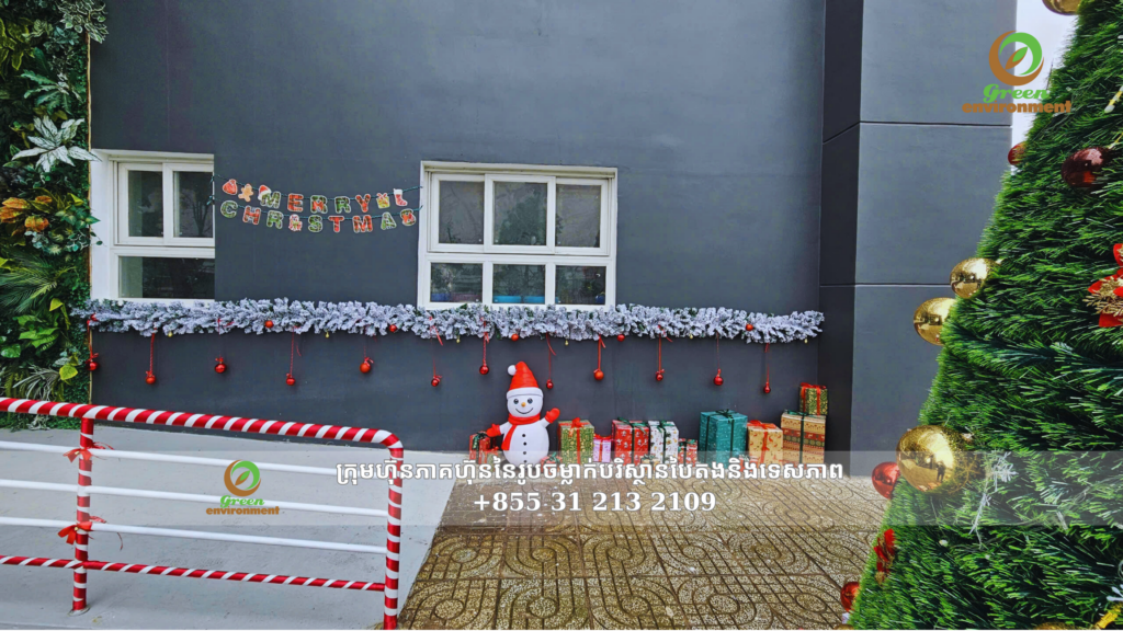 ការរចនា និងសាងសង់គម្រោងតុបតែងបុណ្យណូអែល និងចូលឆ្នាំសកល 2025 នៅ Conic Boulevard Apartment Binh Chanh