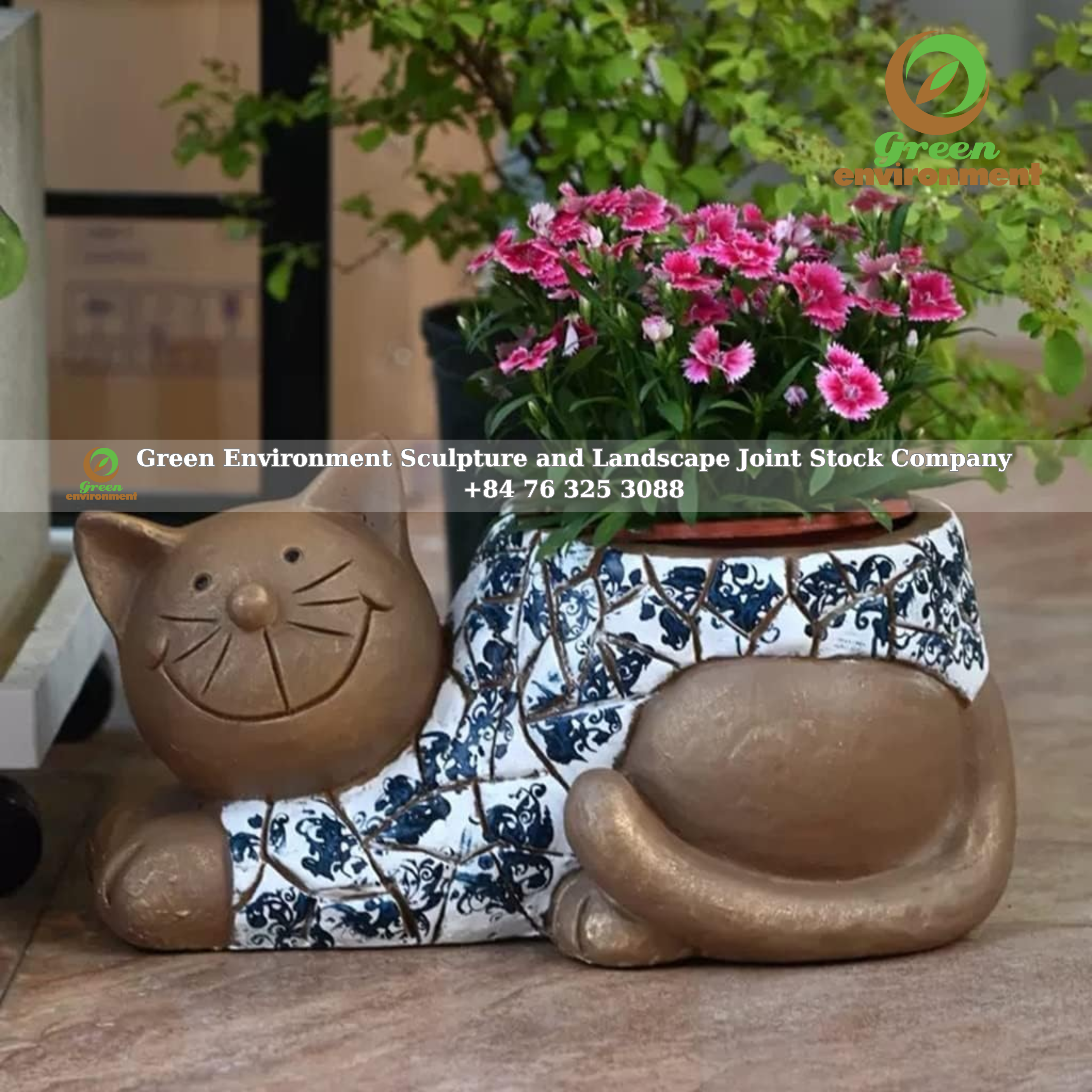 Kitten Flower Pot Statue