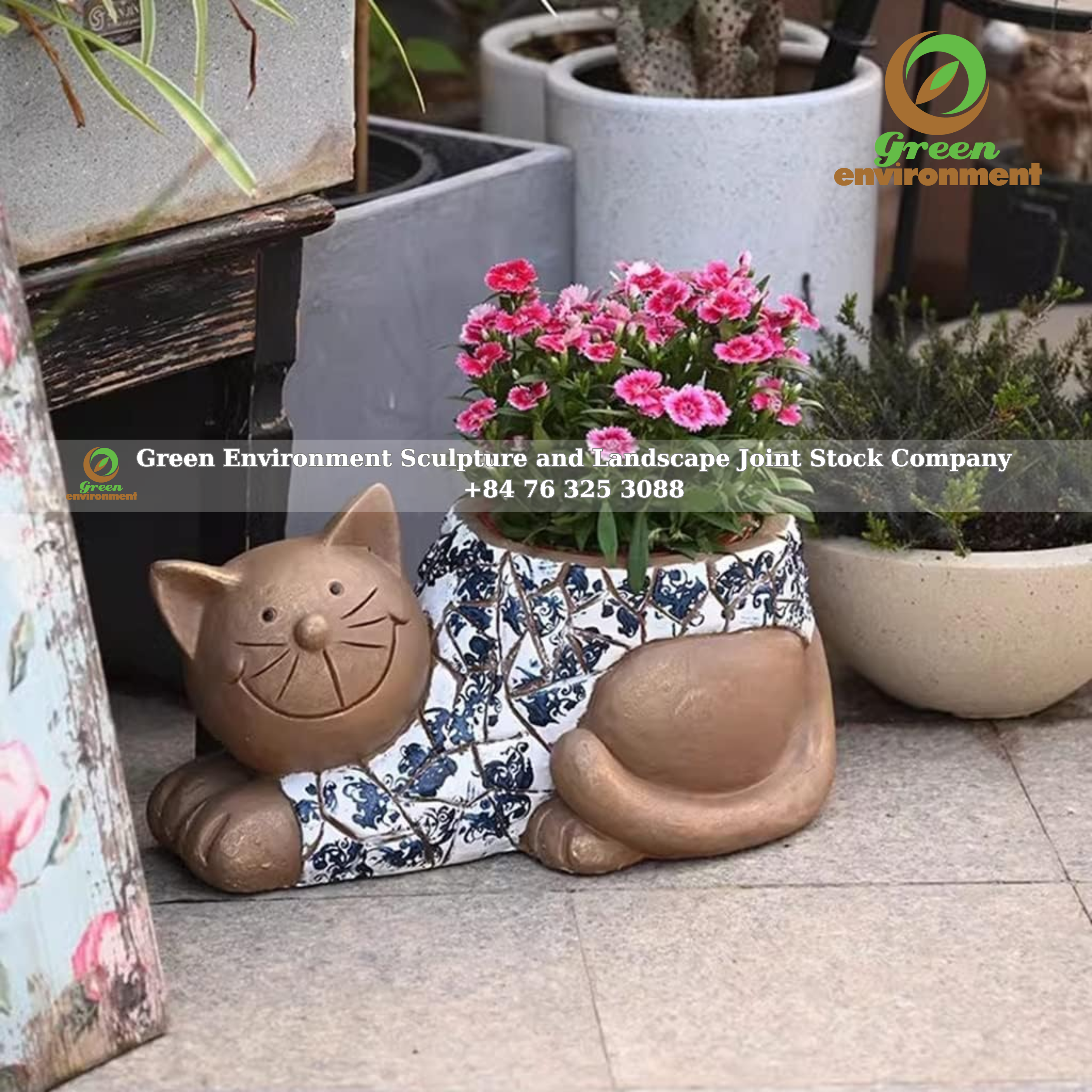 Kitten Flower Pot Statue