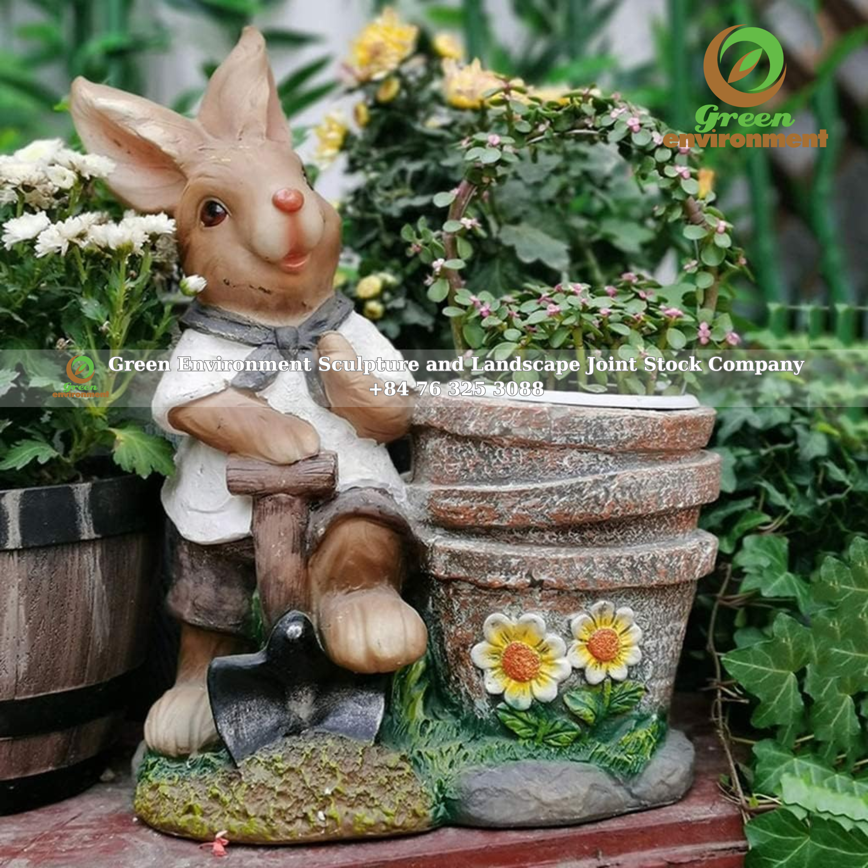 RABBIT STATUE IN FLOWER POT