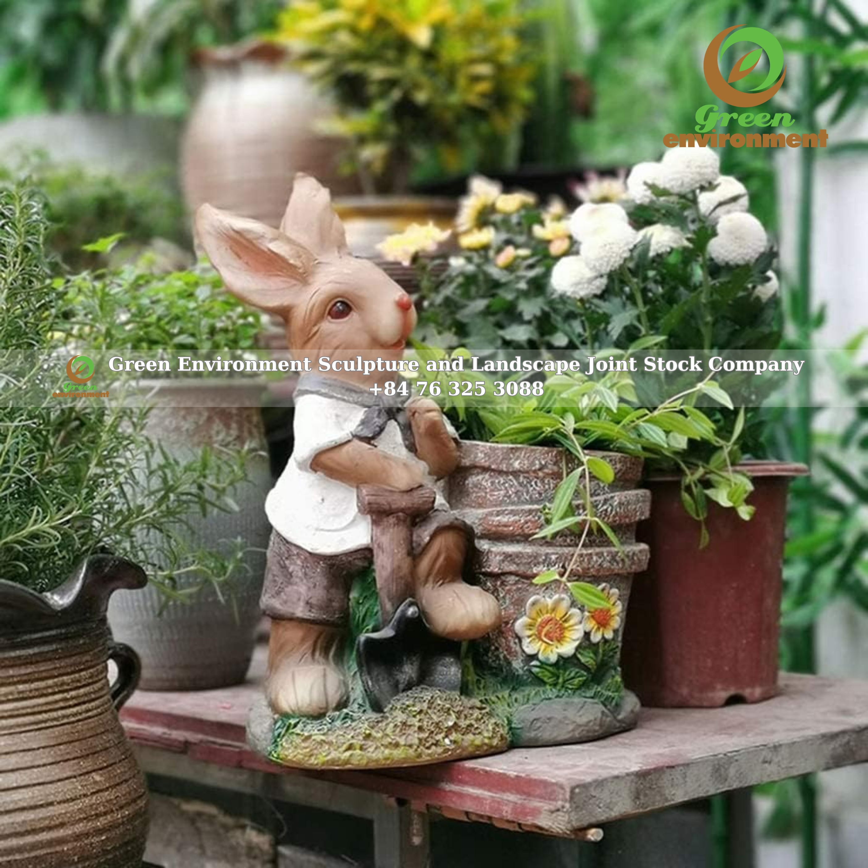 RABBIT STATUE IN FLOWER POT
