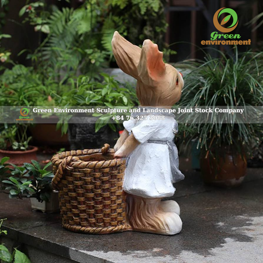 GARDEN RABBIT STATUE