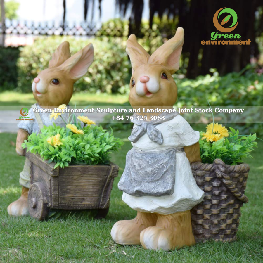 GARDEN RABBIT STATUE