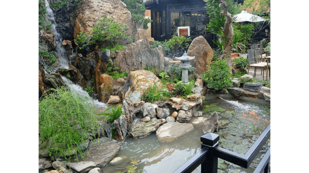 núi thác nhân tạo