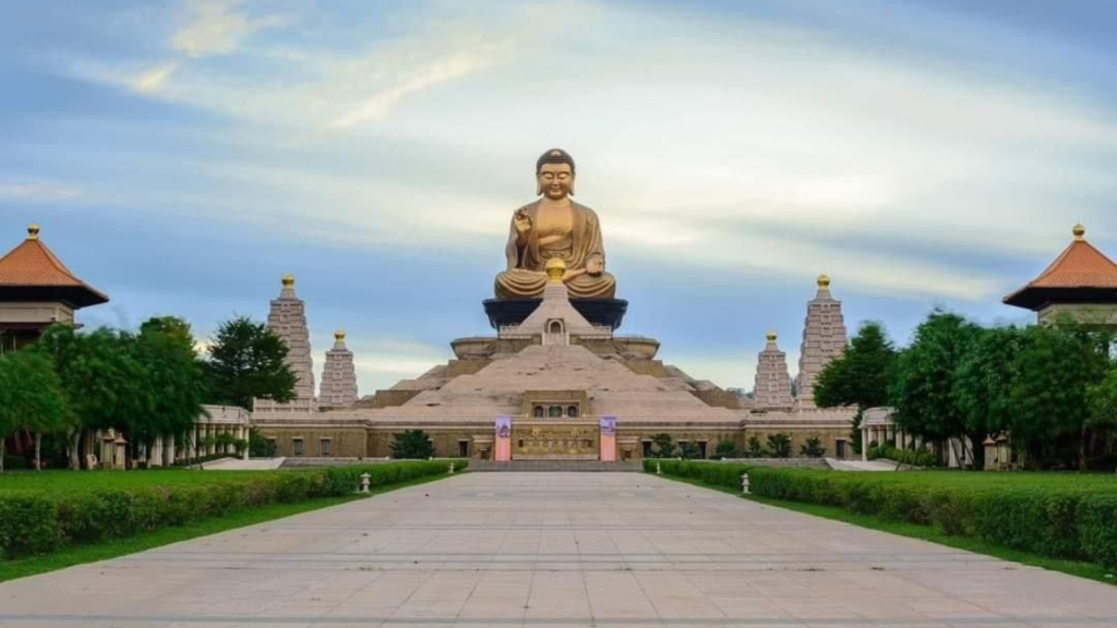 Tượng Phật A Di Đà