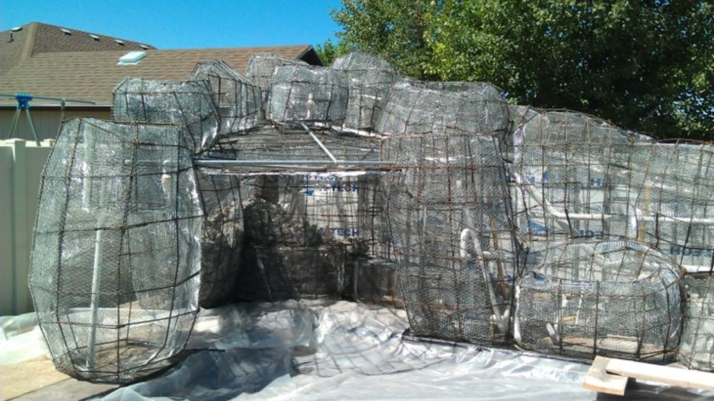 núi thác nhân tạo làm bằng gì