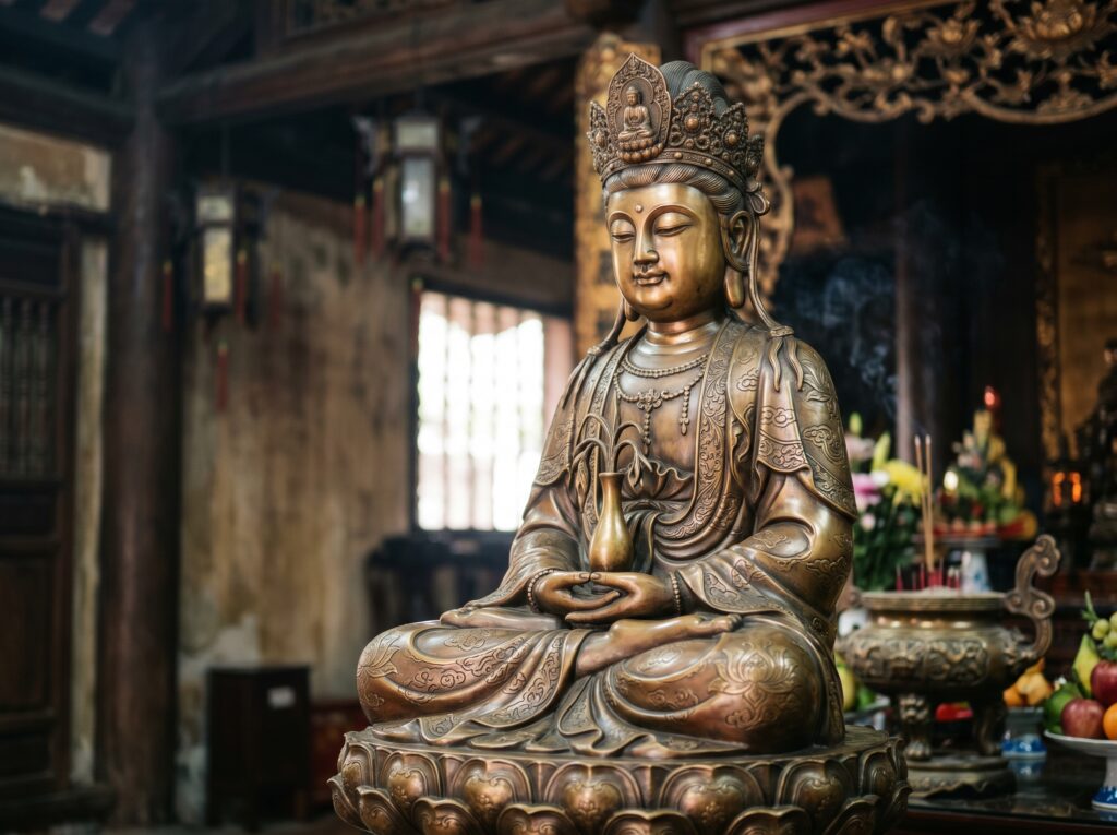 Tượng Quan Âm ngoài trời – Ý nghĩa, chất liệu và vai trò trong kiến trúc cảnh quan 6 tượng phật quan âm bằng đồng