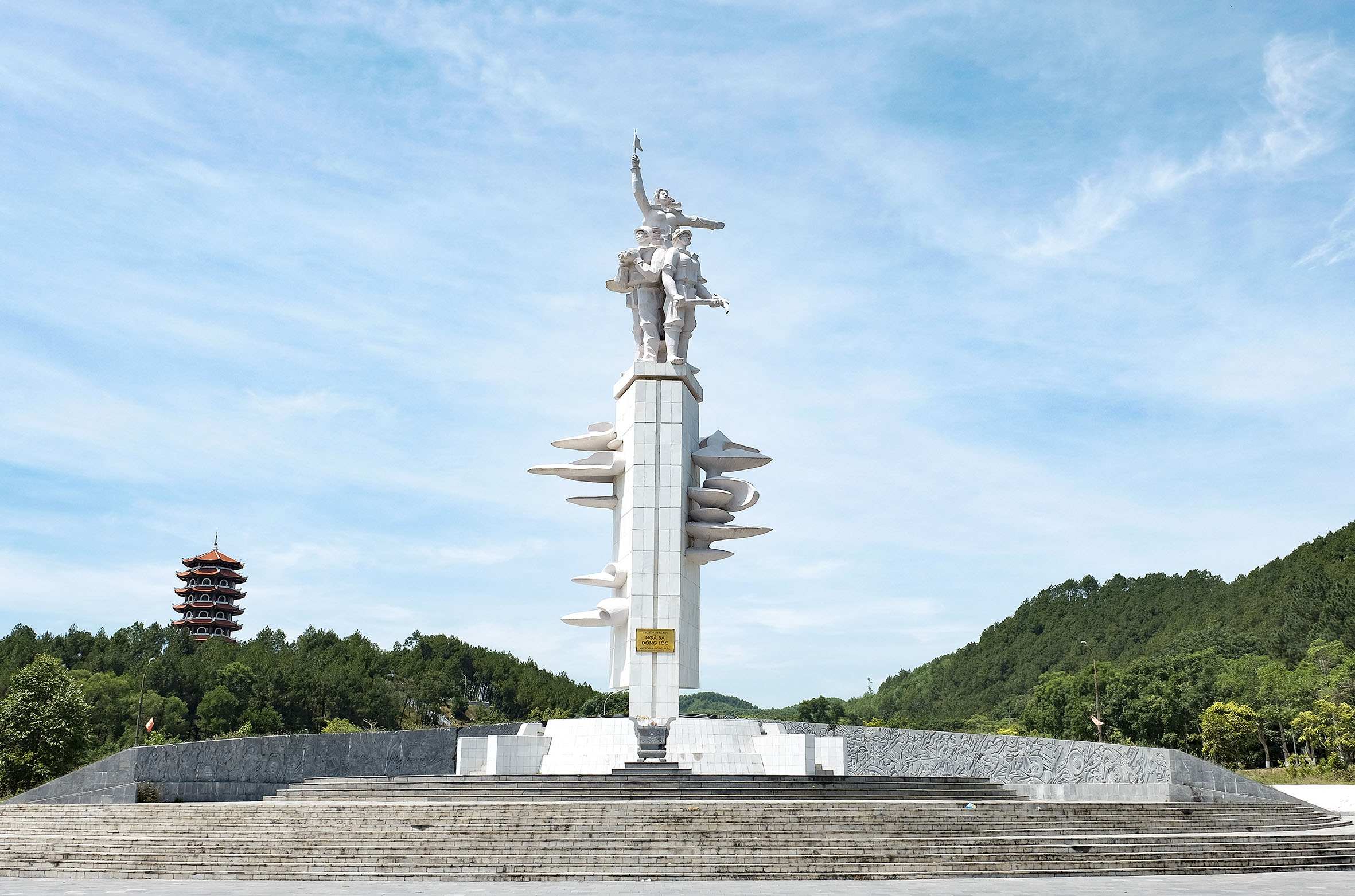 thi cong tuong dai ha tinh
