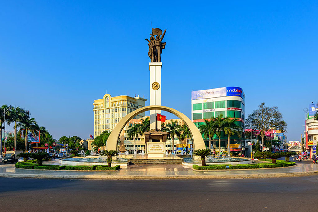xây dựng tượng đài tại Đăk Lăk